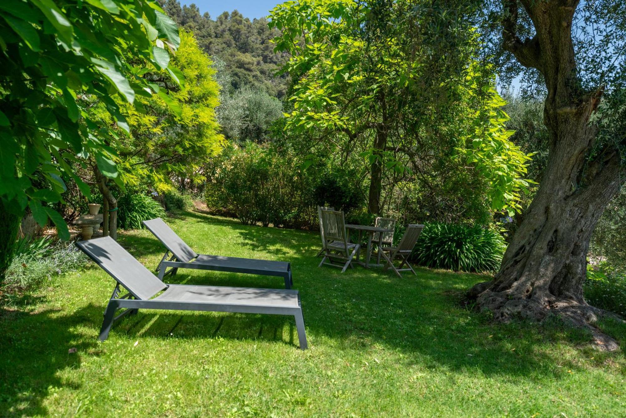 La Colline De Vence Bed & Breakfast Exterior photo